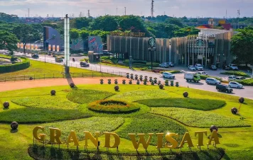 Grand Wisata Bekasi dekat LRT